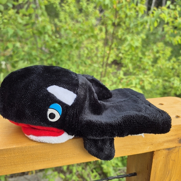 Sea World Whale Puppet And Pig Puppet - Picture 2 of 7